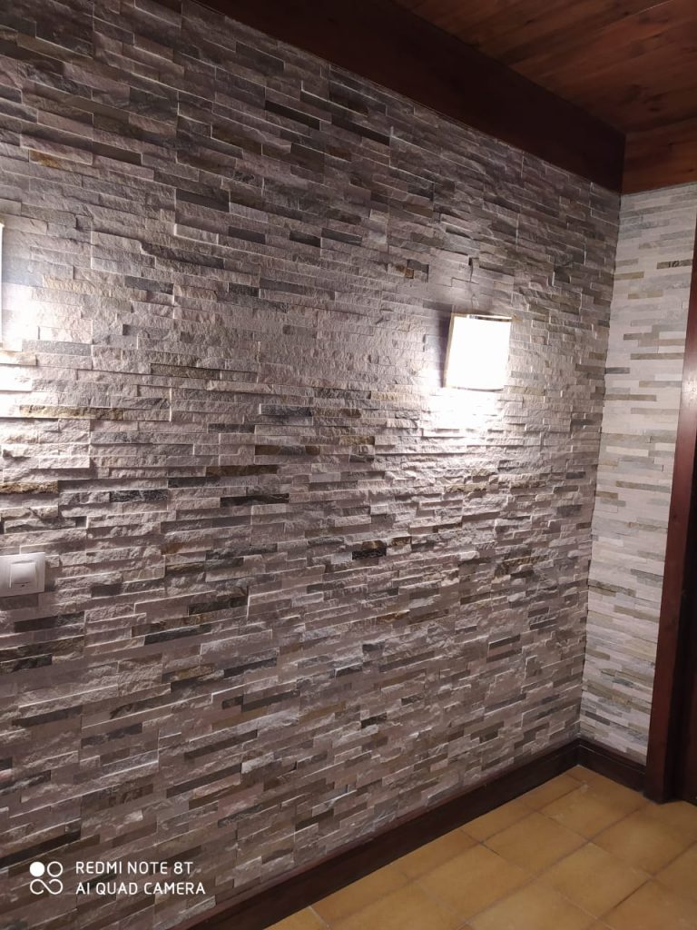 Somos una empresa de construcción en Andorra dedicada, entre otras tareas de construcción, a acabados decorativos en piedras naturales Somos una empresa de construcción en Andorra dedicada, entre otras tareas de construcción, a acabados decorativos en piedras naturales